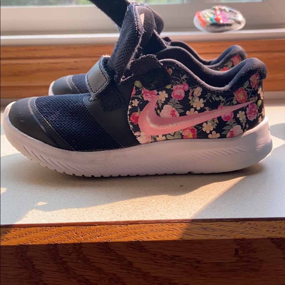 Nike star runner toddler shoes